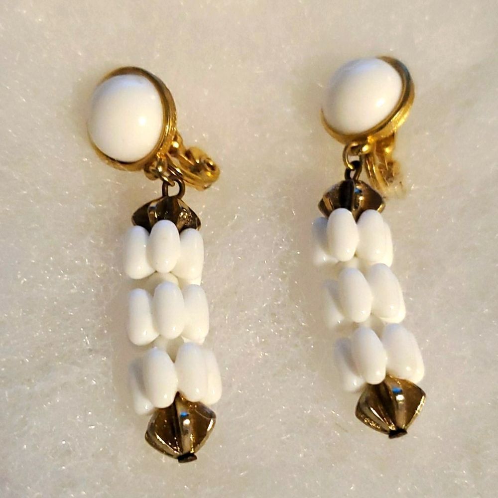 Vintage Monet Clip on Earrings
